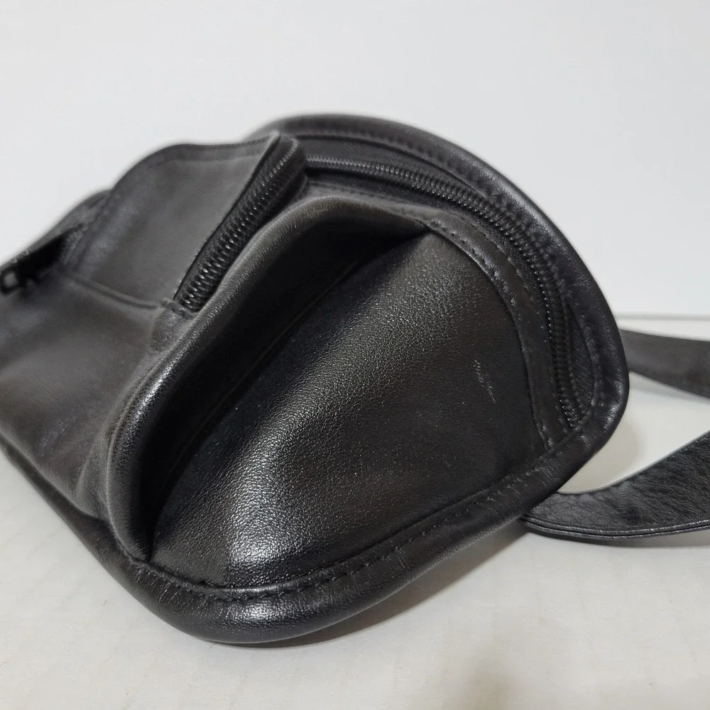 Vintage TUMI Black Genuine Leather Waist Belt Bag Fanny Pack Unisex